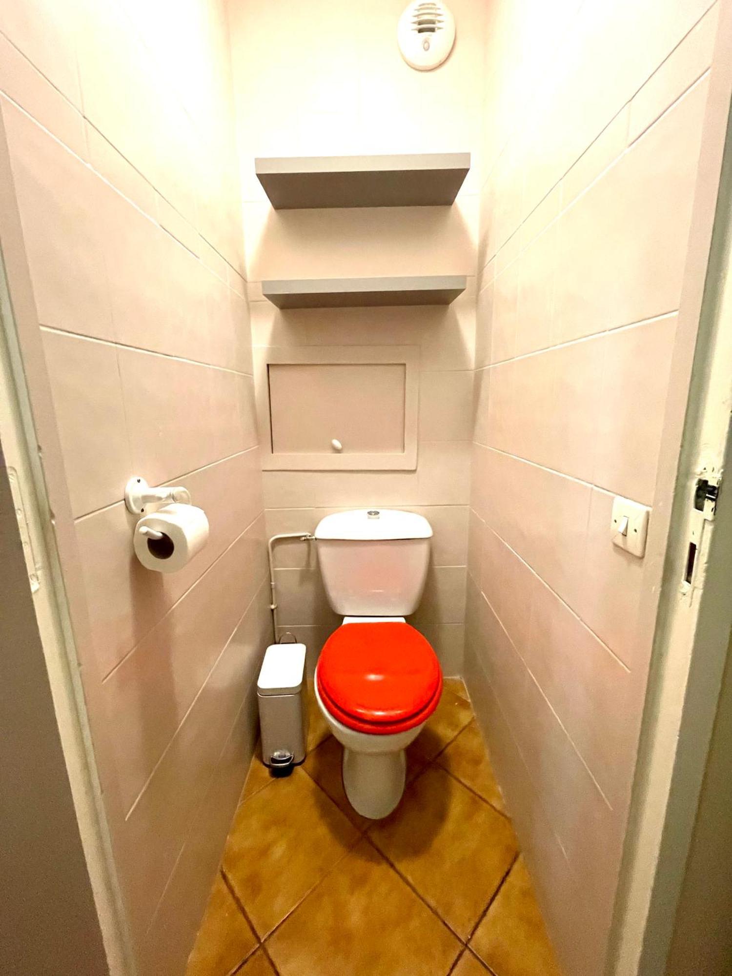 Location Chambre privée en colocation dans un appartement vaulx en velin centre Exterior foto